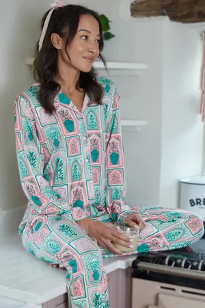 Threadbare Womens Printed Long Button-Through Pyjama Set - - 8