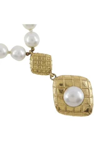 CHANEL Preloved Pearl Necklace GoldTone Metal Choker Women - - One Size