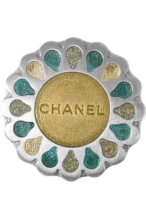 CHANEL Preloved Medallion Floral Design Women - Silver Brooches - - One Size