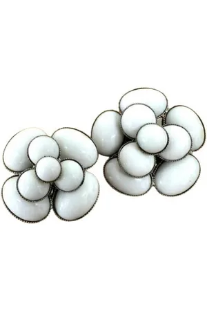 CHANEL Preloved Camellia Metal Brooch with Slight Scratches and Stains Women - - One Size