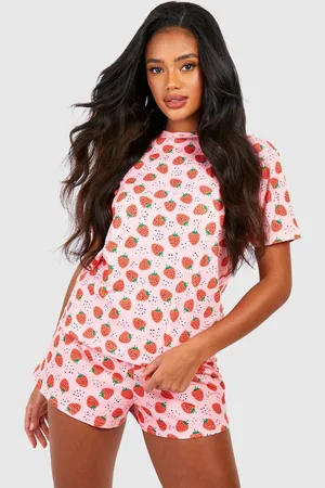 Boohoo Womens Strawberry Print Short Sleeve T-Shirt & Shorts Pyjama Set - - 12