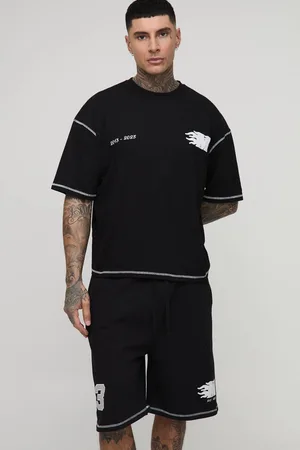 Boohoo Tall Oversized Boxy Applique 13 Print T-Shirt & Short Set - - M