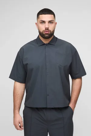 Boohoo Plus Technical Stretch Short Sleeve Boxy Oversized Shirt - - 3XL