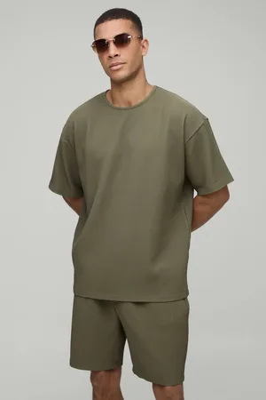 Boohoo Oversized Pleated T-Shirt & Relaxed Fit Mid-Length Short Set - - M