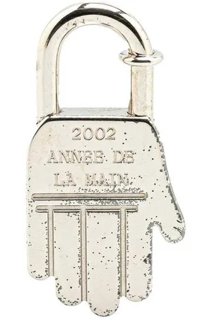 Hermès Preloved 2002 Anne de la Main Silver Charm Women - - One Size