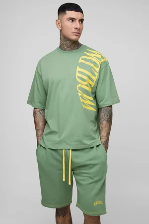 Boohoo Tall Oversized Worldwide Over Seam Print T-Shirt & Short Set - - S