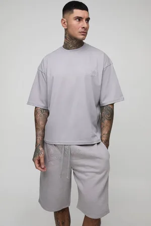 Boohoo Tall Oversized Boxy Official Contrast Stitch T-Shirt & Short Set - - L