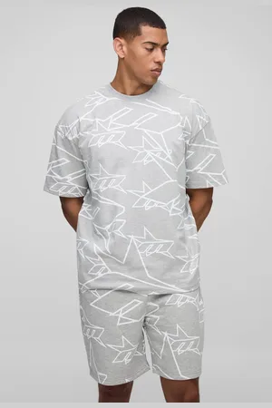 Boohoo Oversized All Over Print M Star T-Shirt & Short Set - - XS