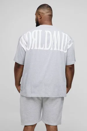 Boohoo Plus Oversized Worldwide Over Seam Print T-Shirt & Short Set - - 4XL