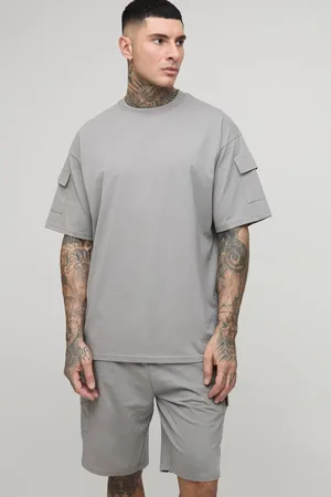 Boohoo Tall Utility Pocket Oversized Fit T-Shirt & Cargo Short Set - - M