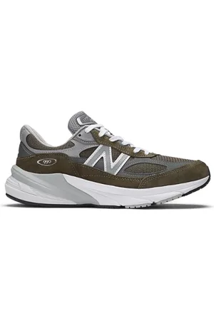 New Balance Unisex Made in USA 990v6 in Leather, size 4