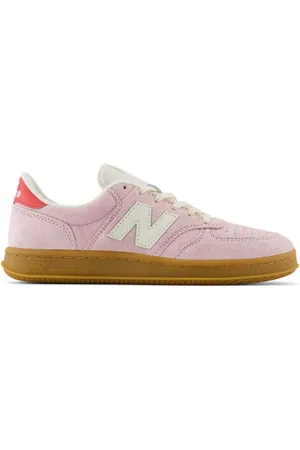 New Balance Unisex T500 in Leather, size 4