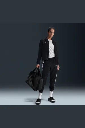 Nike Academy Women