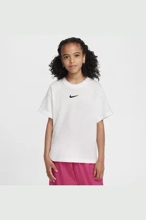 Nike Sportswear Essential Older Kids