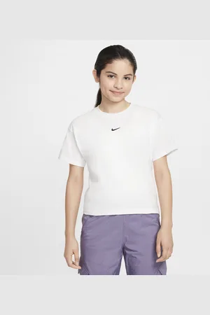 Nike Sportswear Essential Older Kids