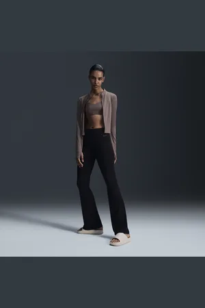 Nike Zenvy Women