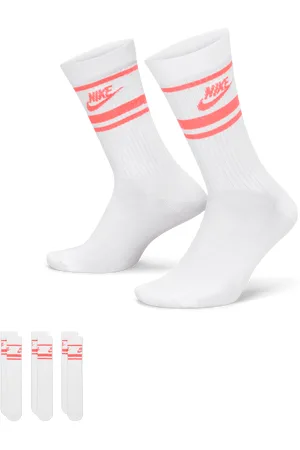 Nike Sportswear Dri-FIT Everyday Essential Crew Socks (3 Pairs)