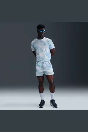 Nike Running Division Breathe Men