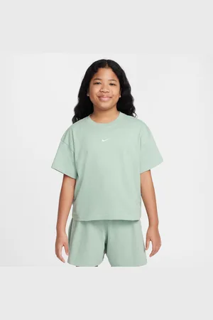 Nike Sportswear Essential Older Kids