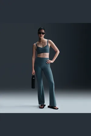 Nike Zenvy Women