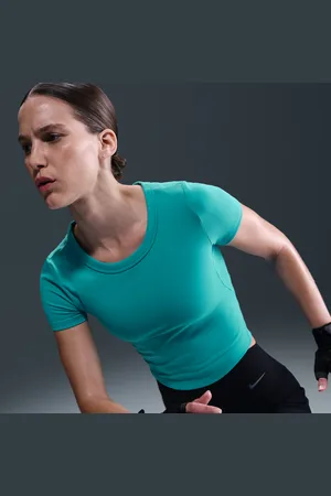 Nike One Fitted Women