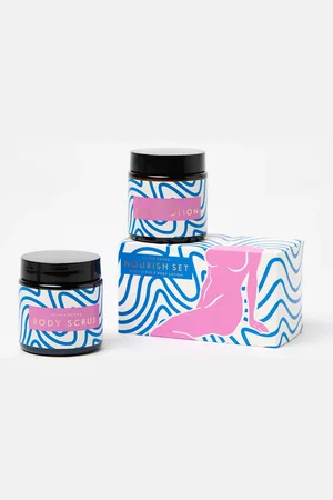 Oliver Bonas Tuberose & Sandalwood Body Scrub & Lotion Nourish Set