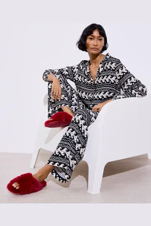 Oliver Bonas Monochrome Wave Shirt & Trousers Pyjama Set, size 18