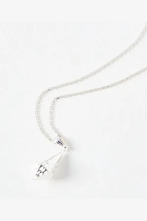 Oliver Bonas Fae Facet Form Pendant Necklace