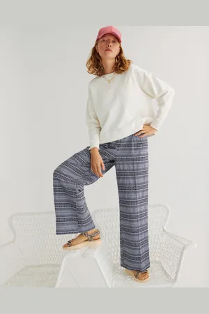 Oliver Bonas Flower Applique Cotton Sweatshirt, size 16