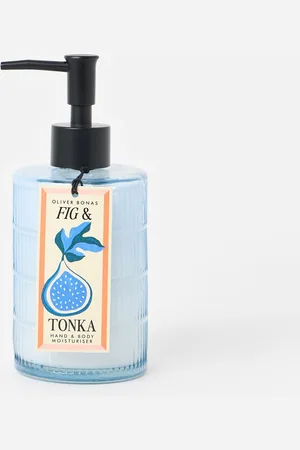 Oliver Bonas Fig & Tonka Bean Scented Hand & Body Moisturiser