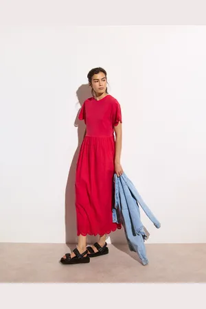 Oliver Bonas Scalloped Broderie Midi Cotton T-Shirt Dress, size 4