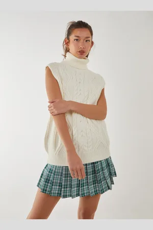 Pink Vanilla Sleeveless Knit Turtleneck - S/M