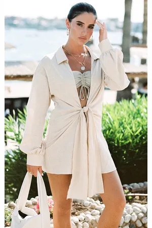 PRETTYLITTLETHING Tie Front Beach Shirt