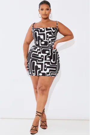PRETTYLITTLETHING Plus Printed Plisse Cowl Neck Bodycon Dress
