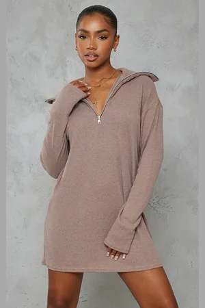 PRETTYLITTLETHING Mocha Rib High Neck Half Zip Oversized Jumper Dress
