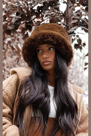 PRETTYLITTLETHING Soft Faux Fur Oversized Hat