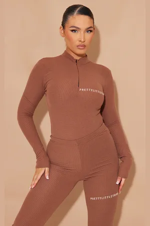 PRETTYLITTLETHING Rib Half Zip Bodysuit