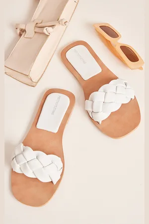 PRETTYLITTLETHING Wide Fit Real Leather Extreme Padded Plaited Strap Flat Sandals
