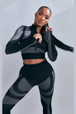 PRETTYLITTLETHING Shape Branded Contour Zip Long Sleeve Gym Top