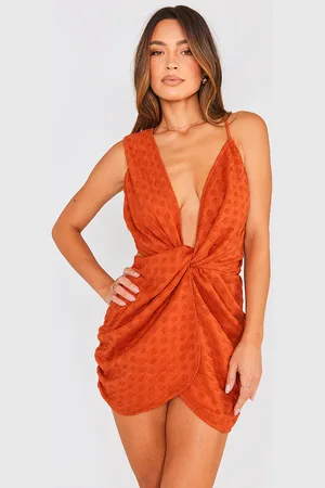 PRETTYLITTLETHING Burnt Textured Plunge Knot Detail Bodycon Dress