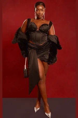 PRETTYLITTLETHING Plus Constructed Satin Ruched Drape Bodycon Skirt