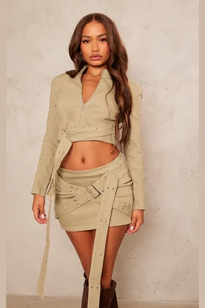 PRETTYLITTLETHING Petite Denim Belt Detail Jacket