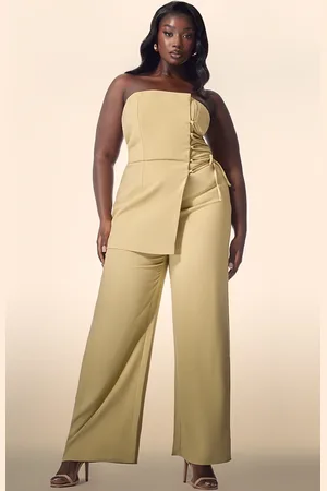 PRETTYLITTLETHING PLT Label Plus Overlay Panel Lace Up Tailored Jumpsuit