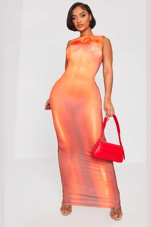 PRETTYLITTLETHING Shape Printed Body Print Racer Maxi Dress