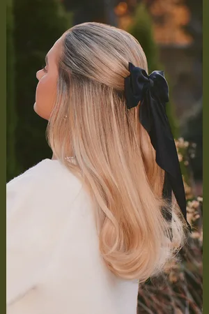 PRETTYLITTLETHING Large Satin Bow Hair Clip