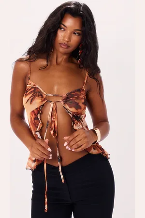 PRETTYLITTLETHING Printed Ruched Front Split Hem Crop Top