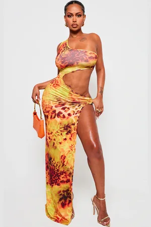 PRETTYLITTLETHING Shape Animal Printed Slinky Cut Out Ring Detail Maxi Dress