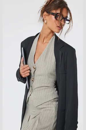 PRETTYLITTLETHING Taupe Tailored Woven Herringbone Halterneck Top