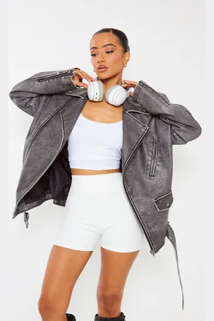 PRETTYLITTLETHING Petite Distressed Look Faux Leather Longline Jacket