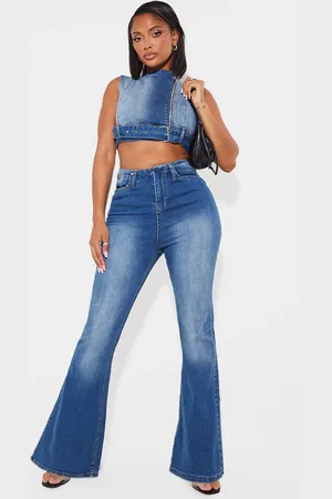 PRETTYLITTLETHING Shape Denim Low Rise Flare Jeans